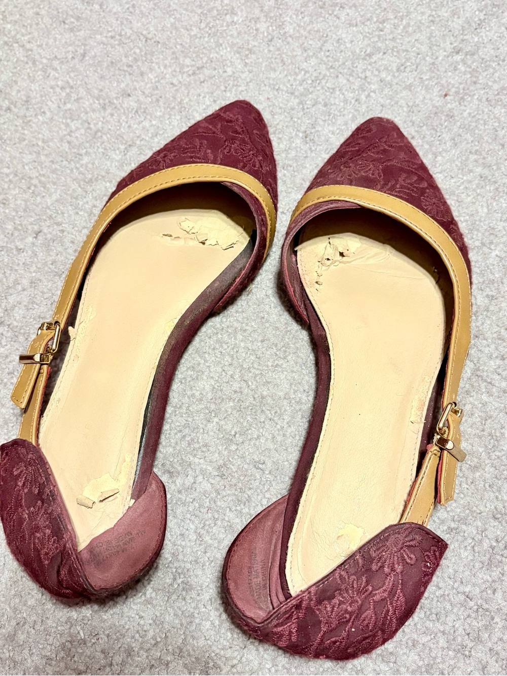 Women’s Burgundy Flats Well Worn - Picture 3 of 3